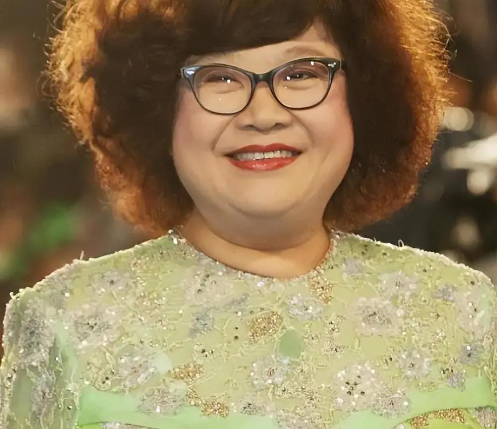 看上去很瘦体重却很重的明星,发福最明显的5位明星