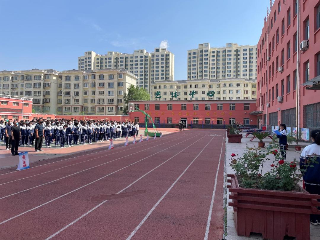 内蒙古包头市青山区北重五中,包头市北重五中是市直属学校吗