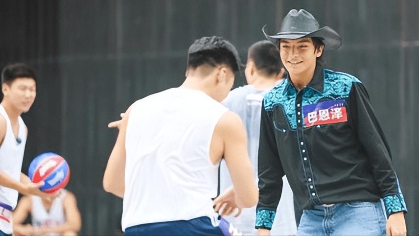 CBA巴特尔传奇故事？巴特尔北京美国豪宅曝光？巴特尔子女的事业