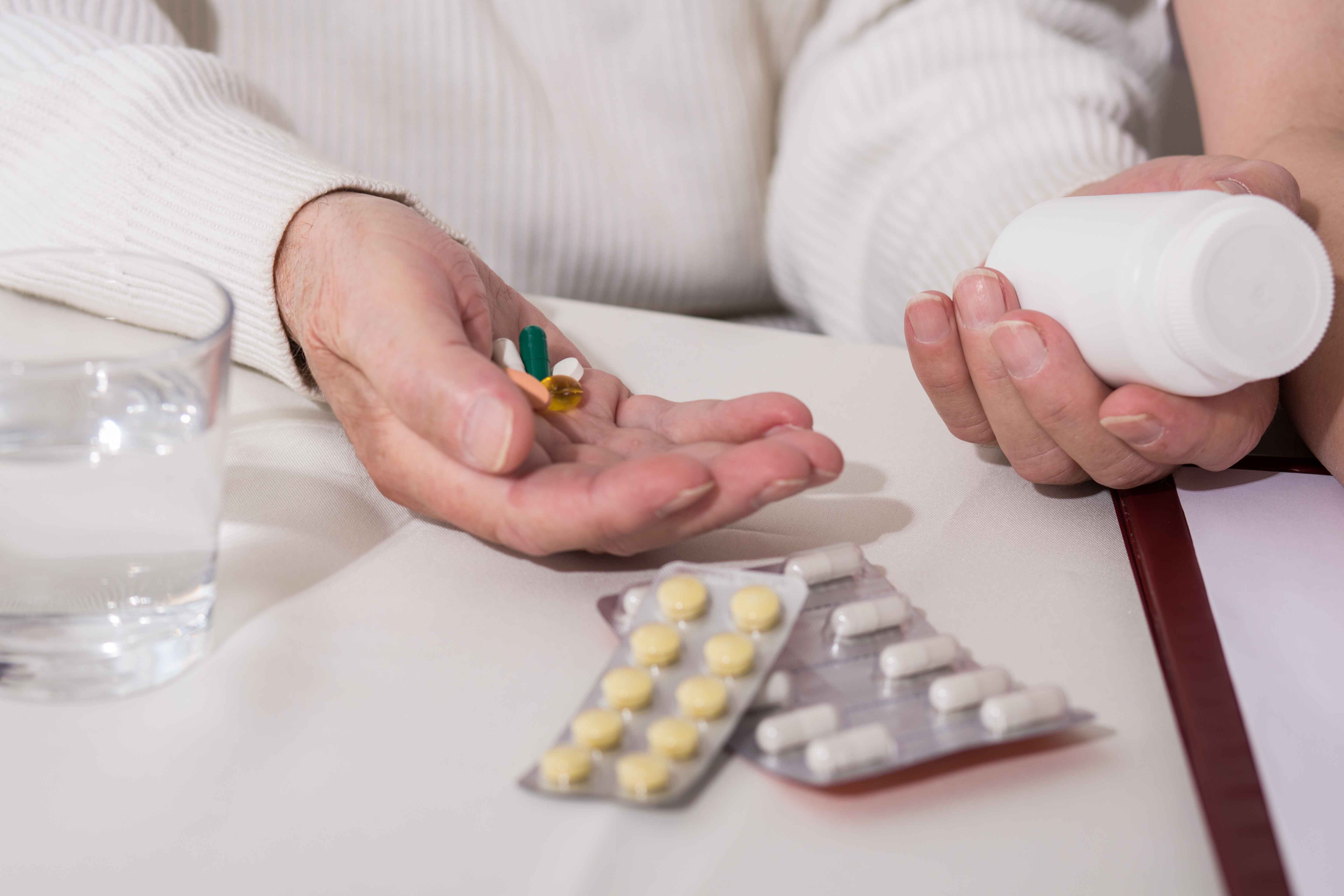 女人绝经后要注意预防什么疾病,女性绝经以后该如何保养