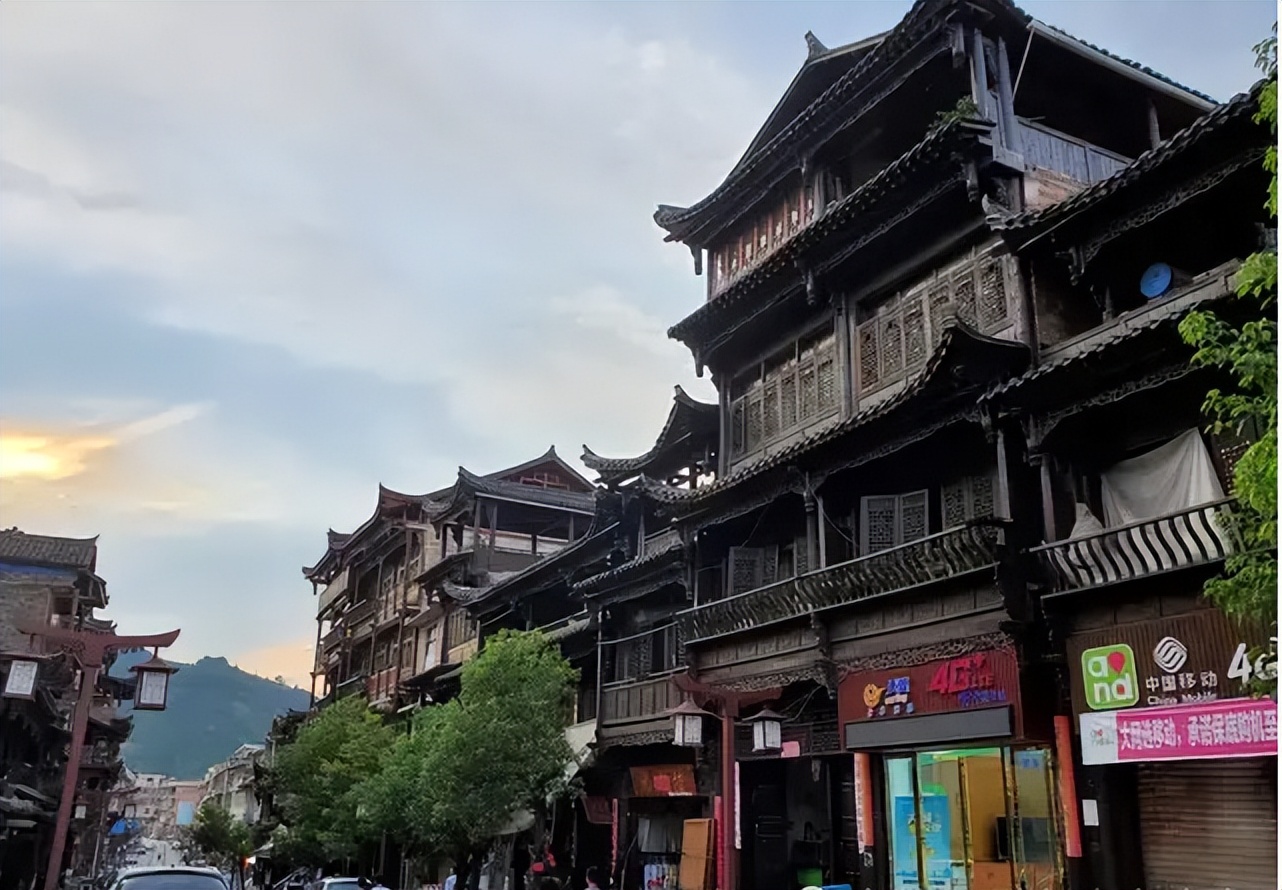 施洞苗族文化旅游景区,施洞苗族文化旅游景区公交站