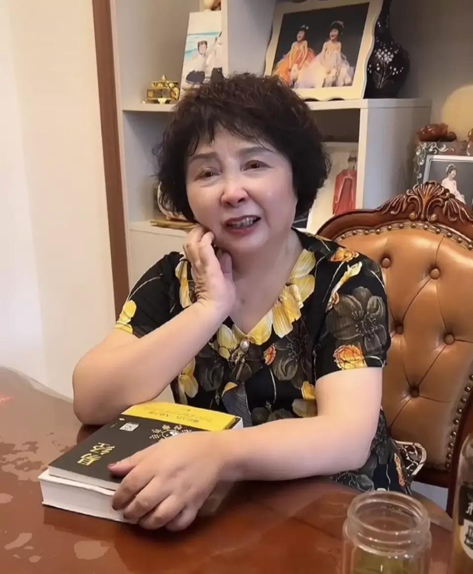 生双胞胎女儿被人嫌弃生不出儿子,生两个女儿被人嘲笑怎么办