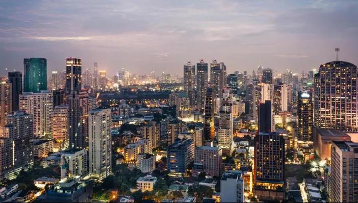 人生很短暂不要自找烦恼开心过好,人生充满了遗憾你不妨大胆一点