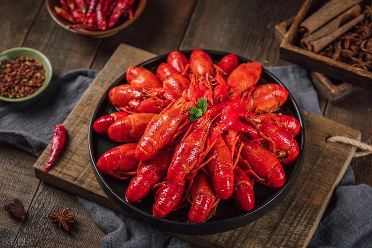 小龙虾怎么做才好吃教程简单,小龙虾的新式做法简单易学