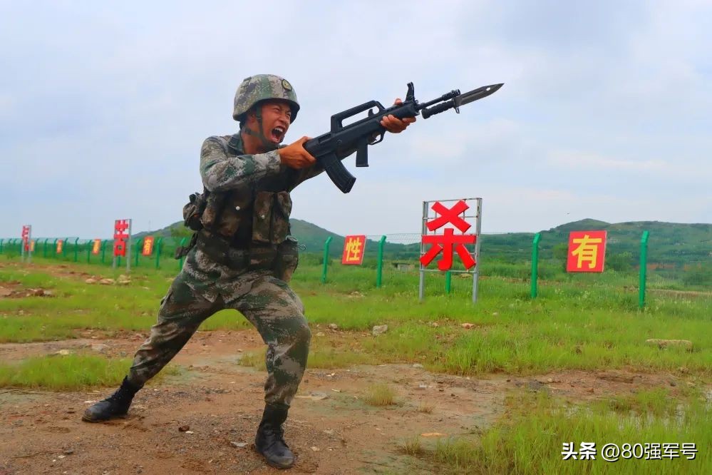 在80集团军部队当兵,很自豪!
