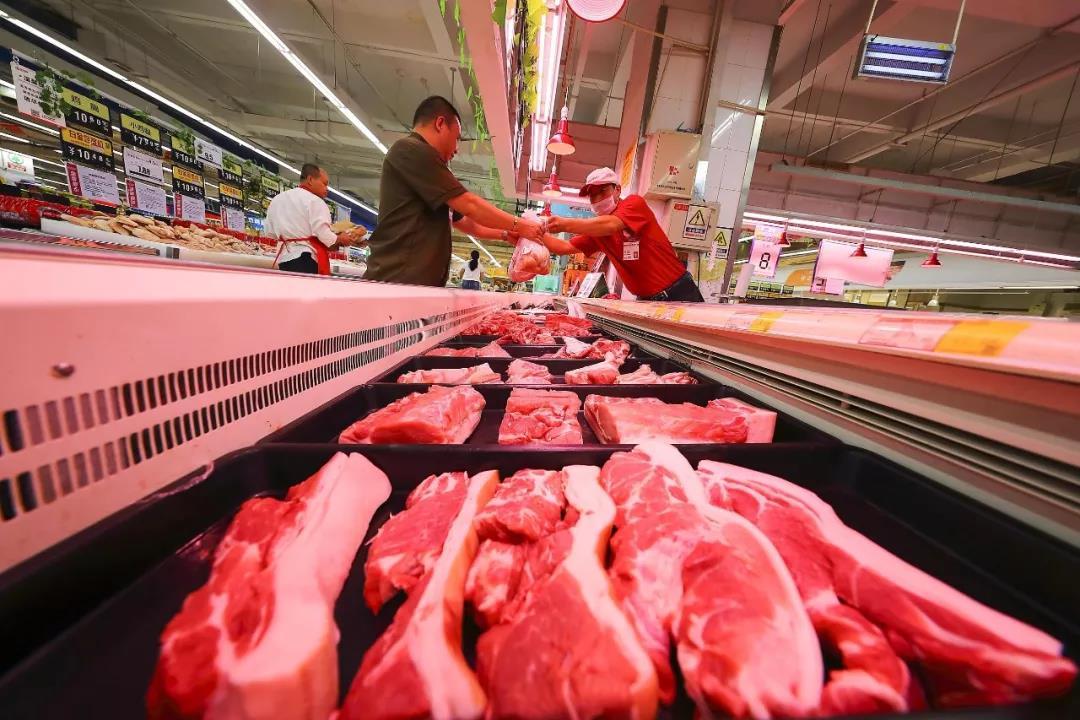 法国猪肉“进攻”中国市场？两国签下大单，我国还需要进口猪肉吗