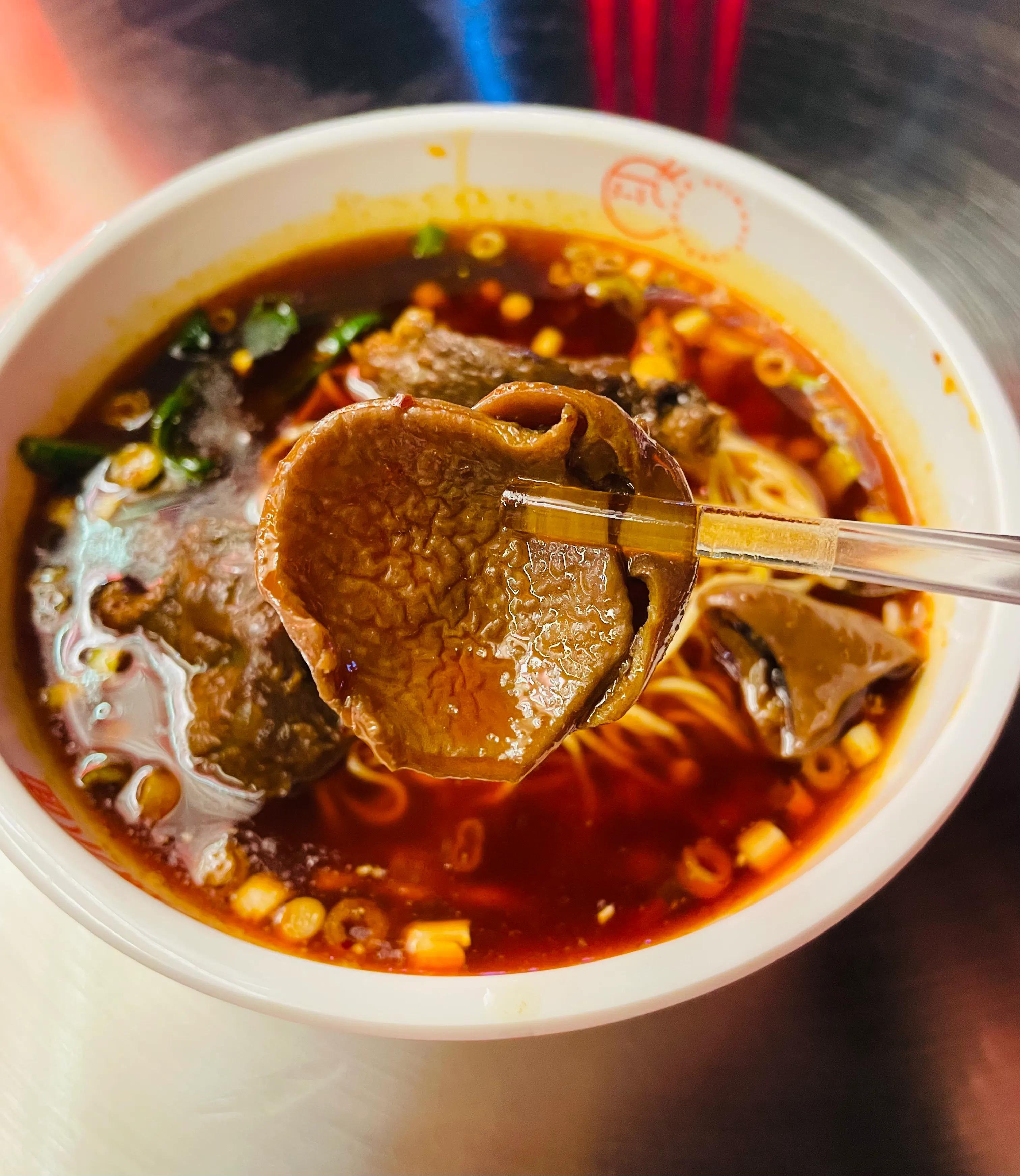 重庆小面之旅第300站,重庆小面攻略解放碑