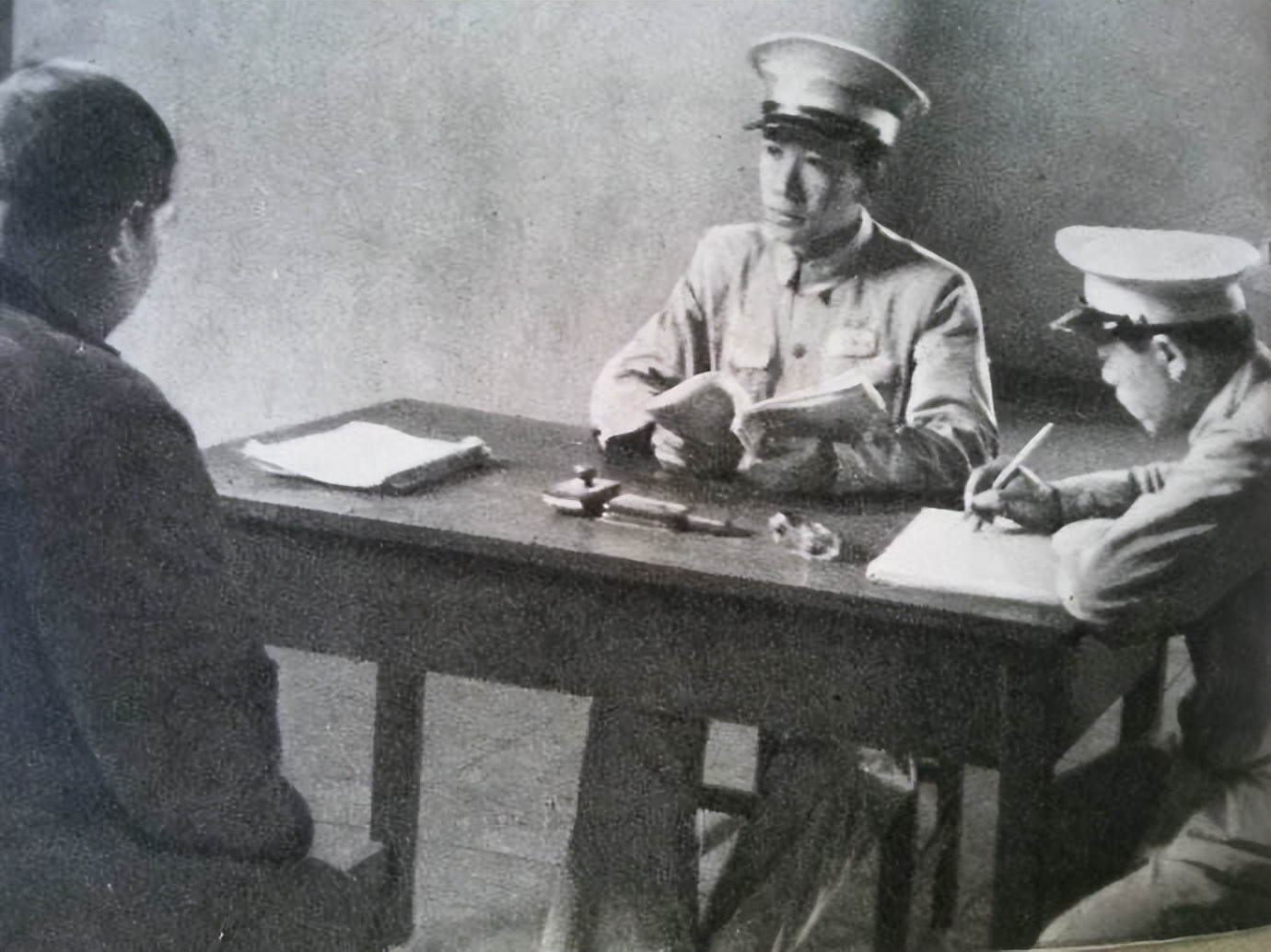 特务哄骗好友潜伏大陆，自鸣得意，没料一年后被台湾当局处决