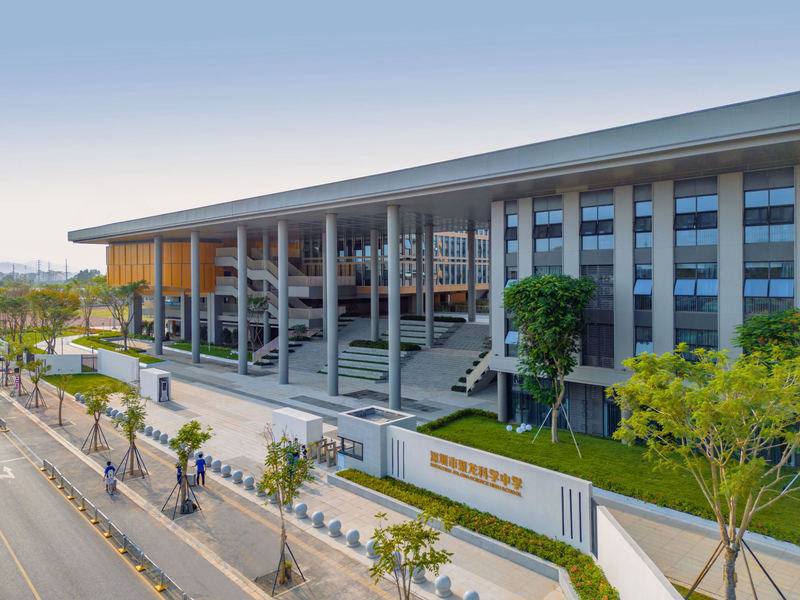 深圳市聚龙科学学校只有高中吗,聚龙科中中式教育