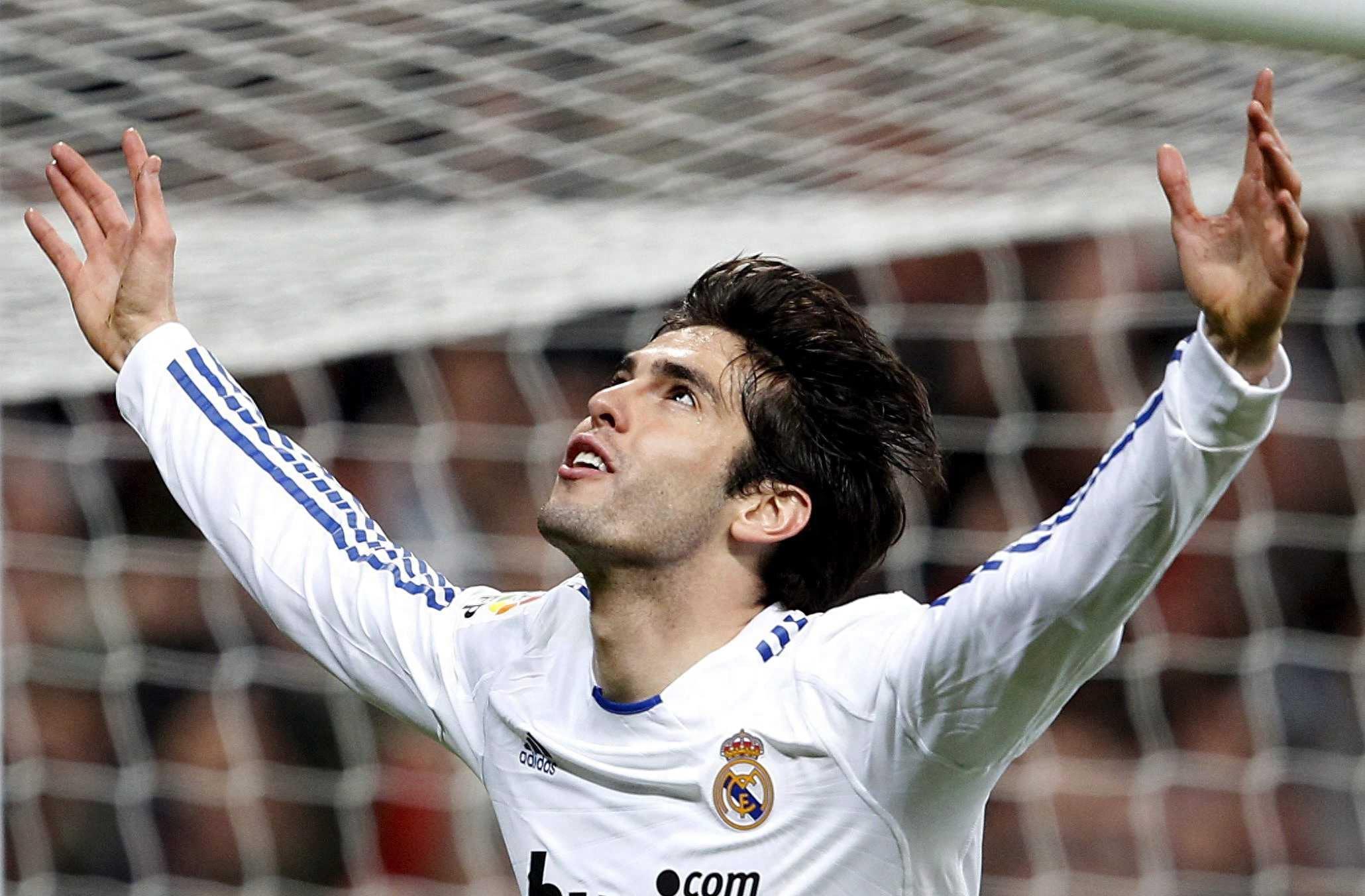 足球巨星卡卡巅峰时期有多强,卡卡不踢球原因