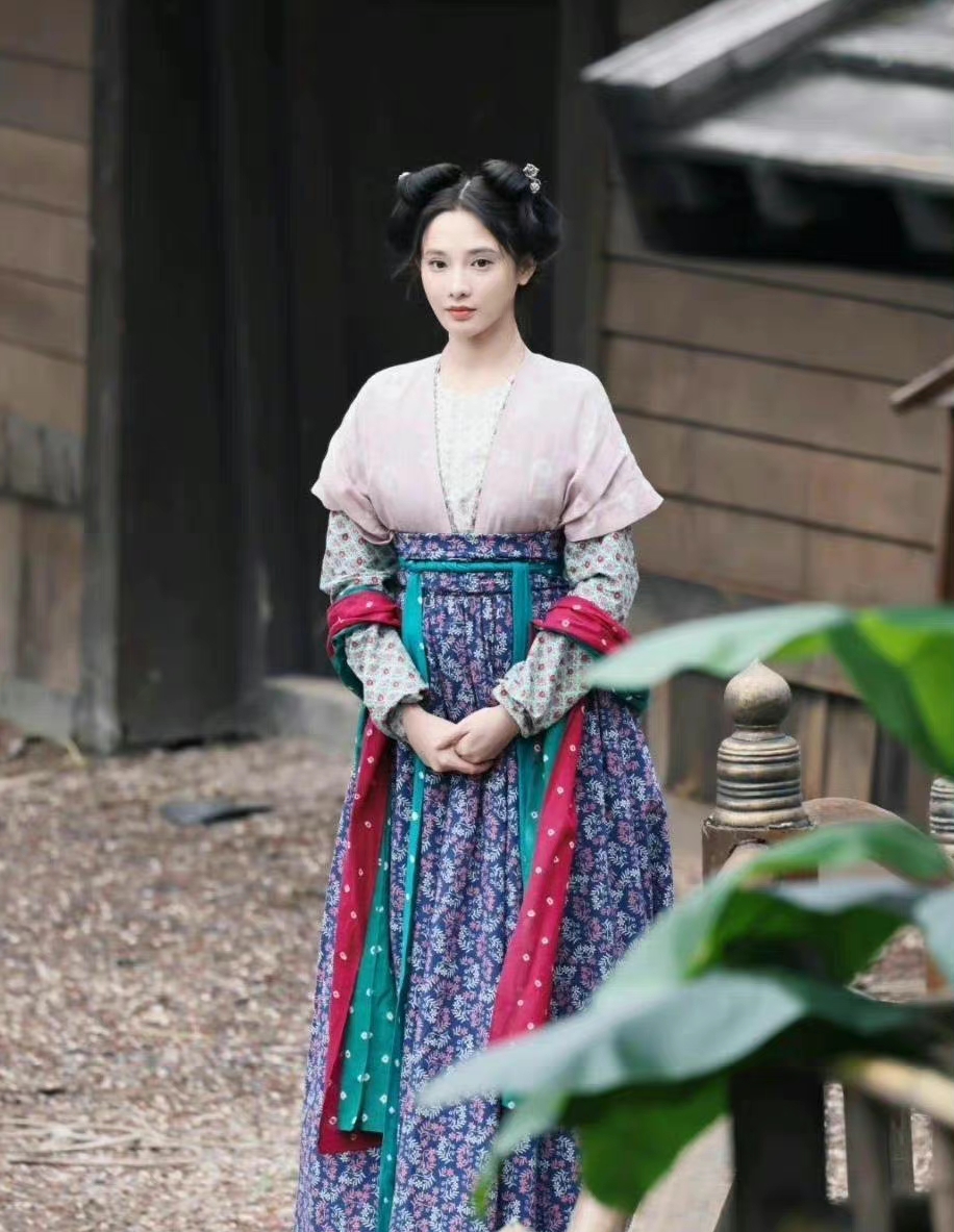 武则天发型教程刘晓庆,武则天刘晓庆版发型教程