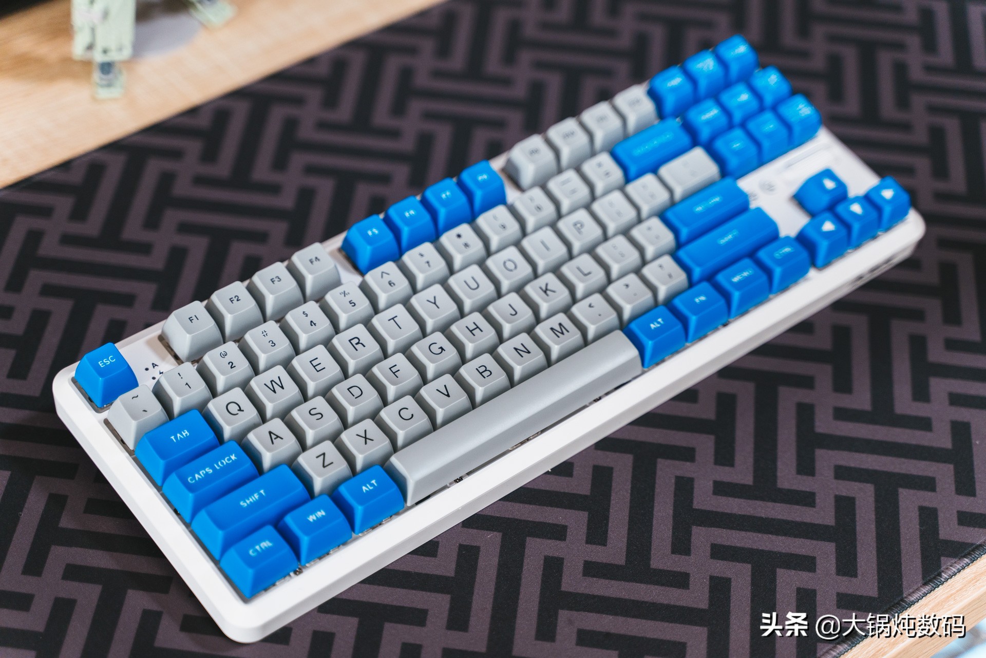 各种机械键盘打字声音,机械键盘打字响亮