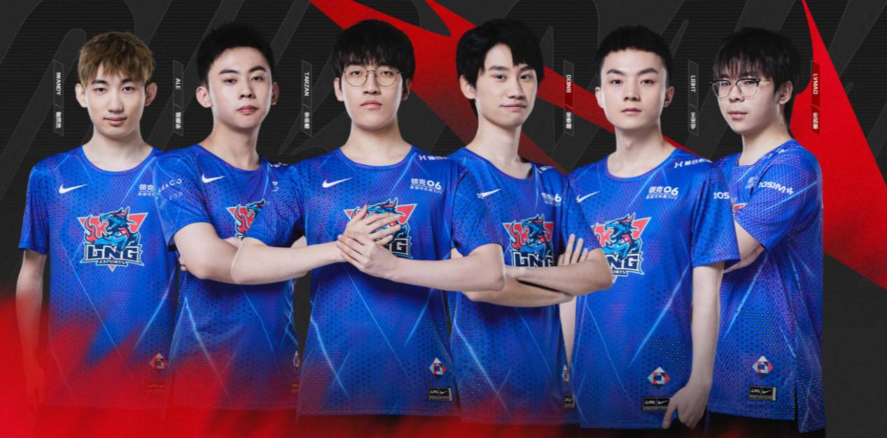 虎娘日报：LPL放宽转会规则*牙虎**购得LPL赛事独家权