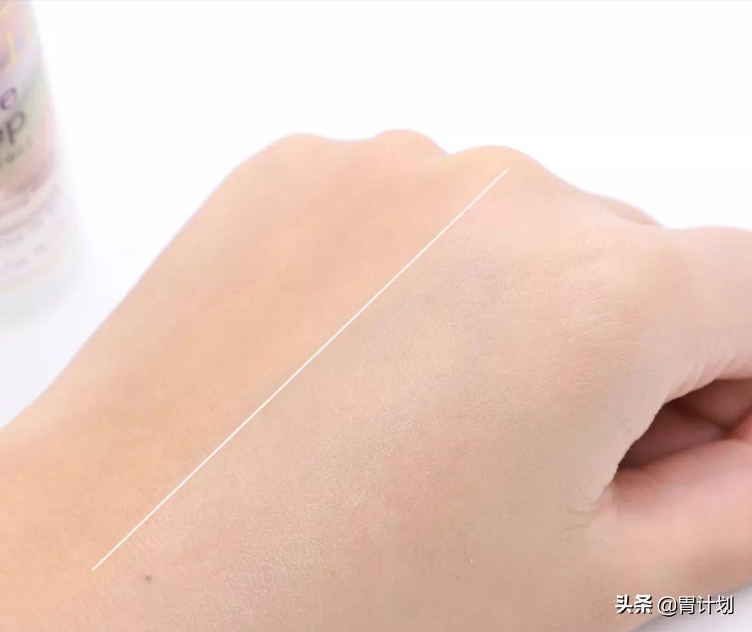 化妆往脸上乱涂,化妆的正确步骤bb霜前面用什么