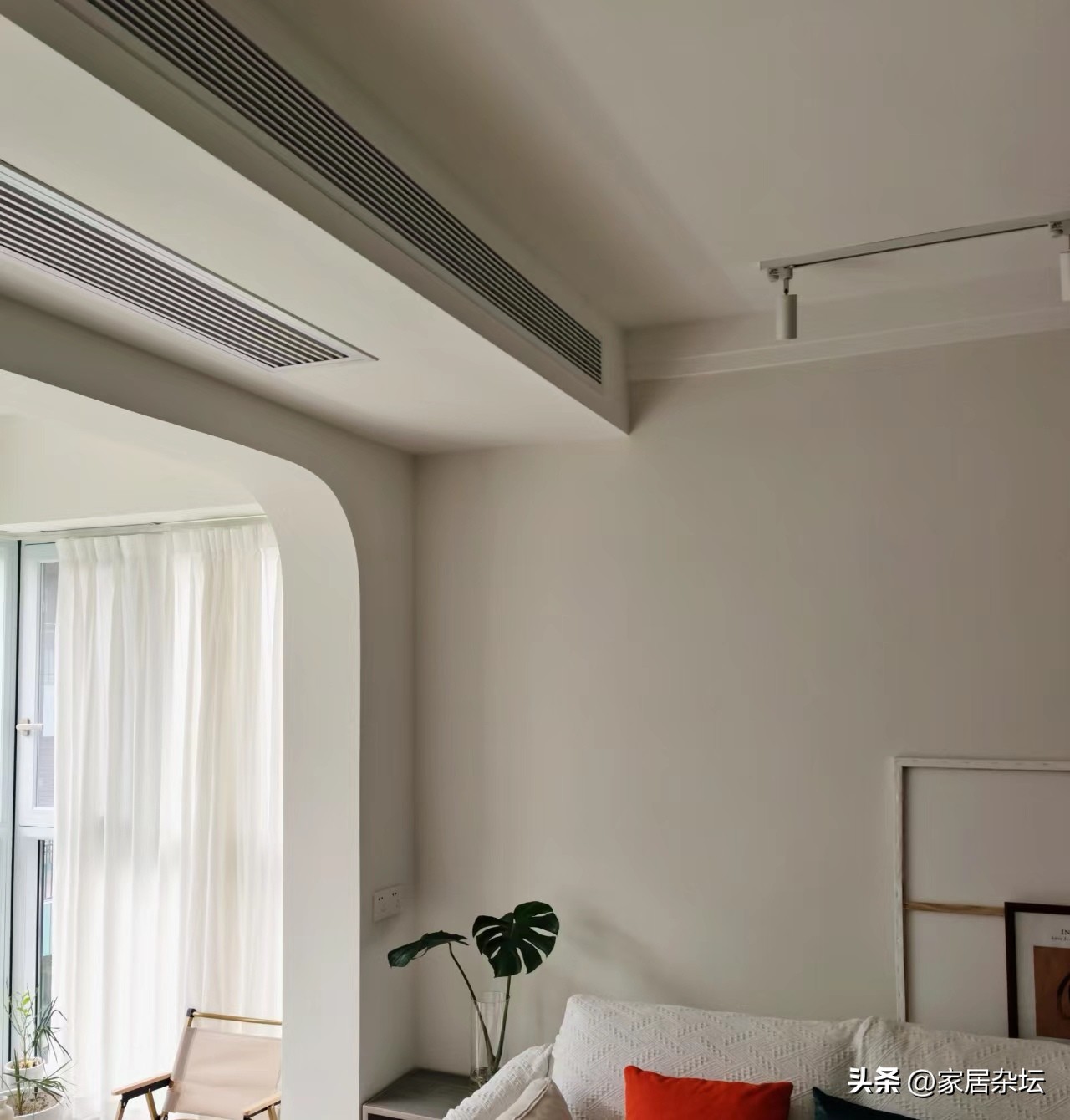 看了3家空调，终于明白10000多元的风管机和5000多元柜体机的区别