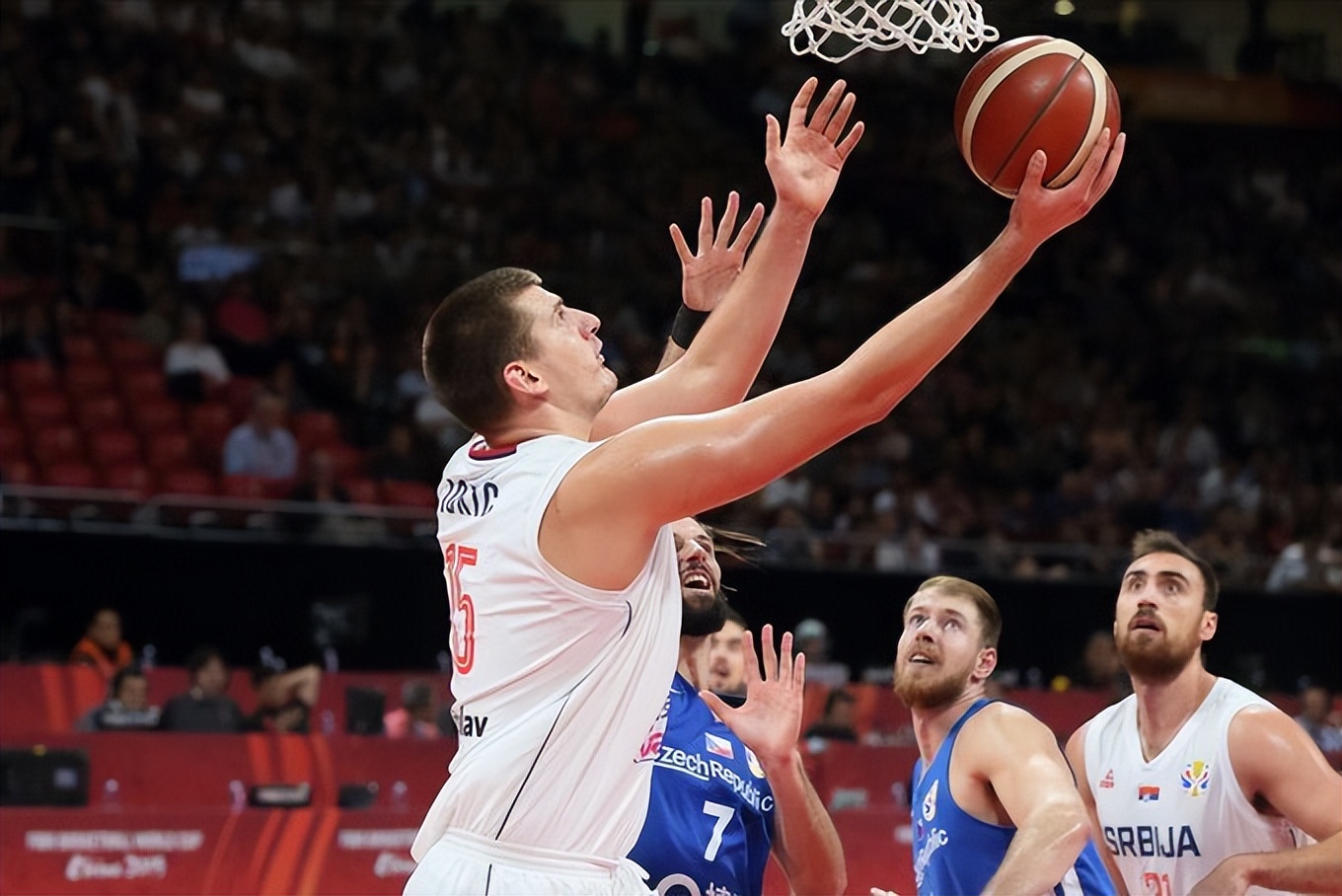 塞尔维亚约基奇和东契奇,约基奇东契奇字母哥国际阵容