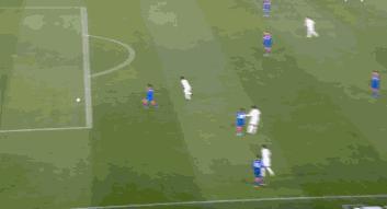 越位球员干扰门将进球怎么判,什么叫做越位