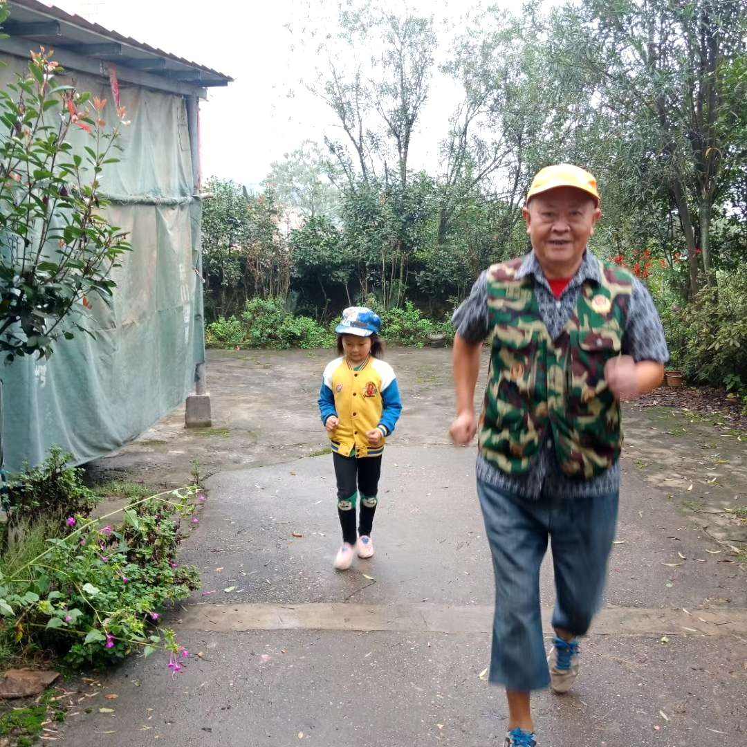 孩子被老人欺负了怎么办,孙子被爷爷欺负该怎么教育