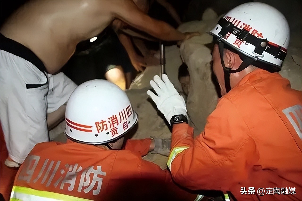 孩子玩捉迷藏失踪4天找到了吗,学生玩捉迷藏失踪在垃圾桶里找到