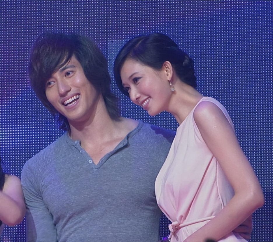 林志玲被家暴到假体掉落是真的吗,林志玲被家暴到假体掉落