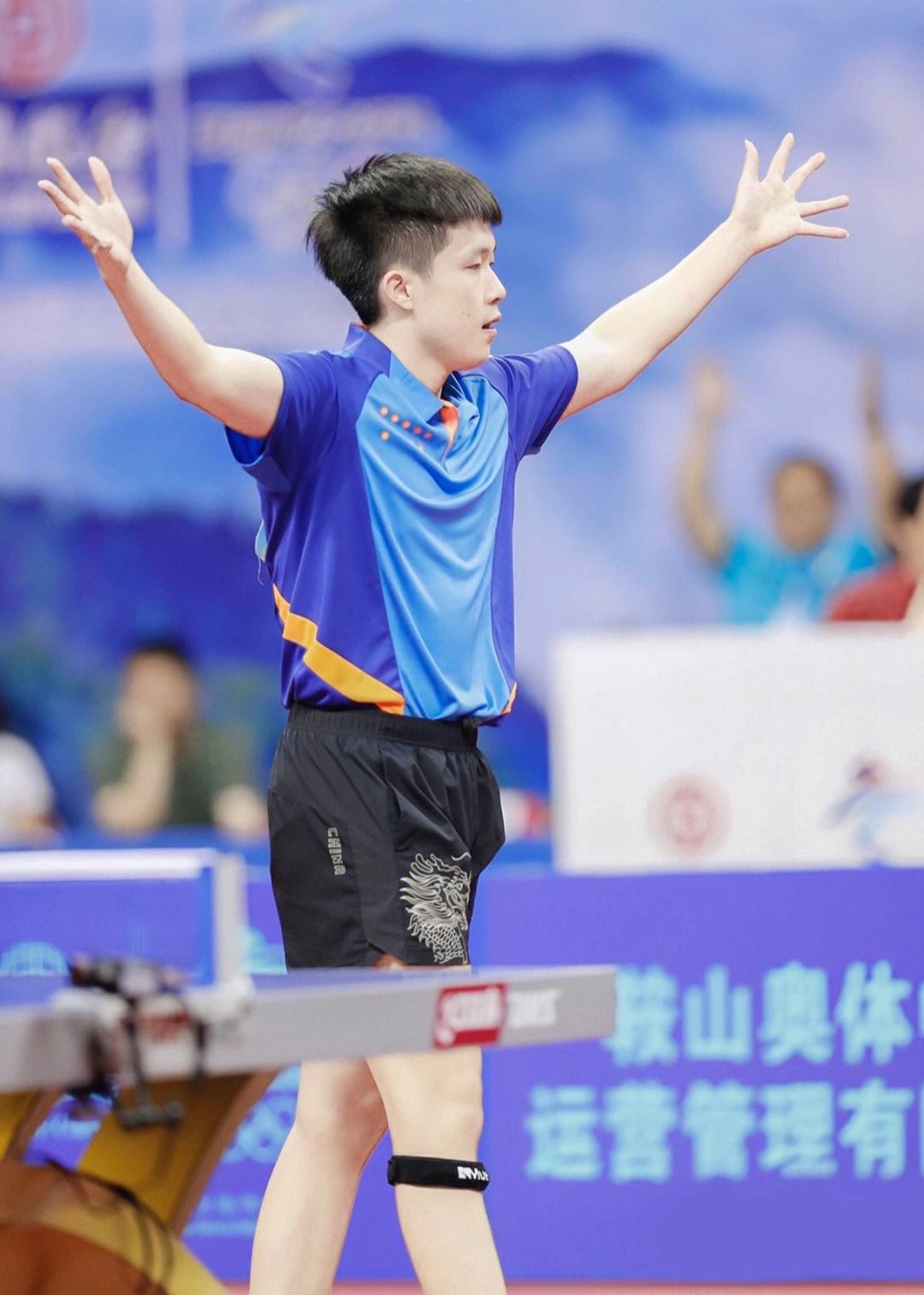 王楚钦以前谈恋爱照片,王楚钦新恋情是谁