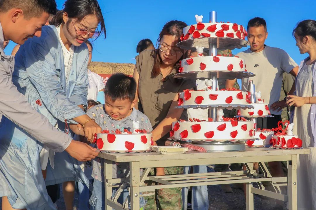 军娃去夏令营,军队夏令营军娃的成长