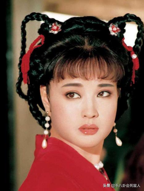 明星整容脸僵硬图片,老女明星整容脸和纯天然脸