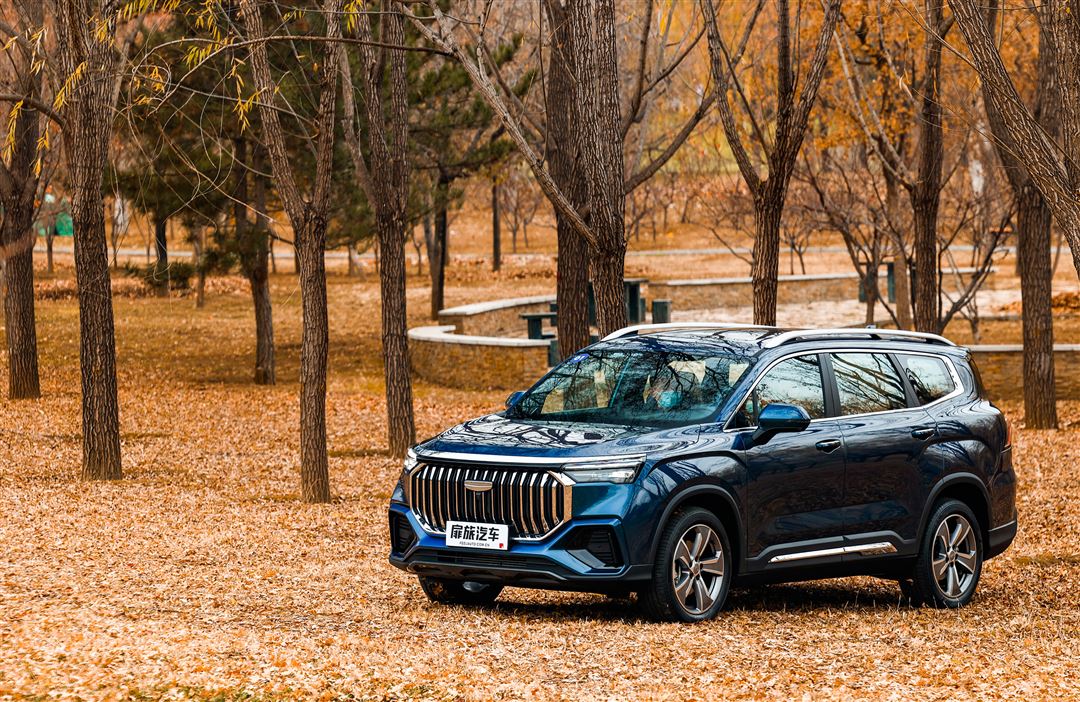 同价位最大的7座SUV！吉利豪越L上市售12.79万起