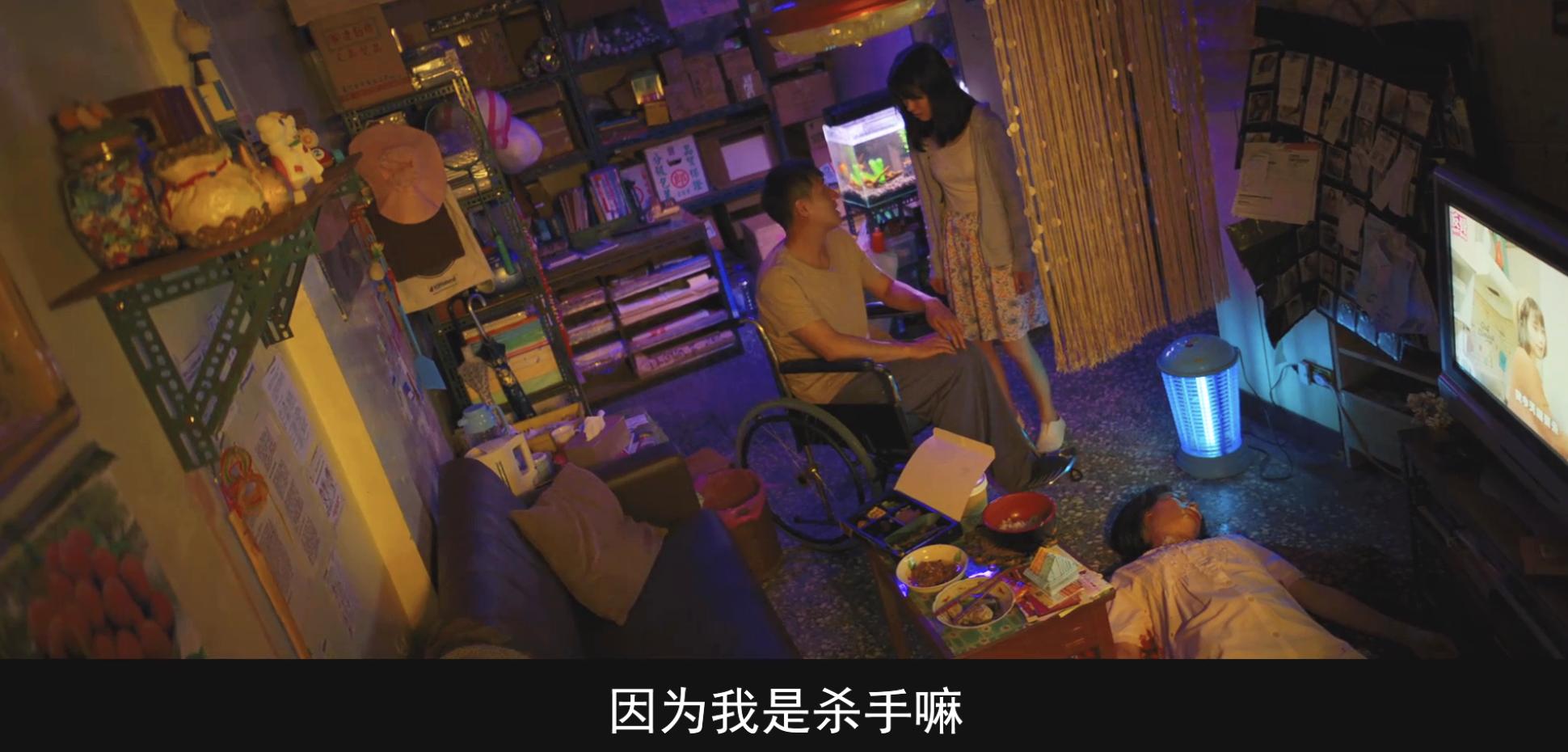 弑亲、卖肉、*拍偷**，尺度爆表，如此生猛的华语片，惊到我了