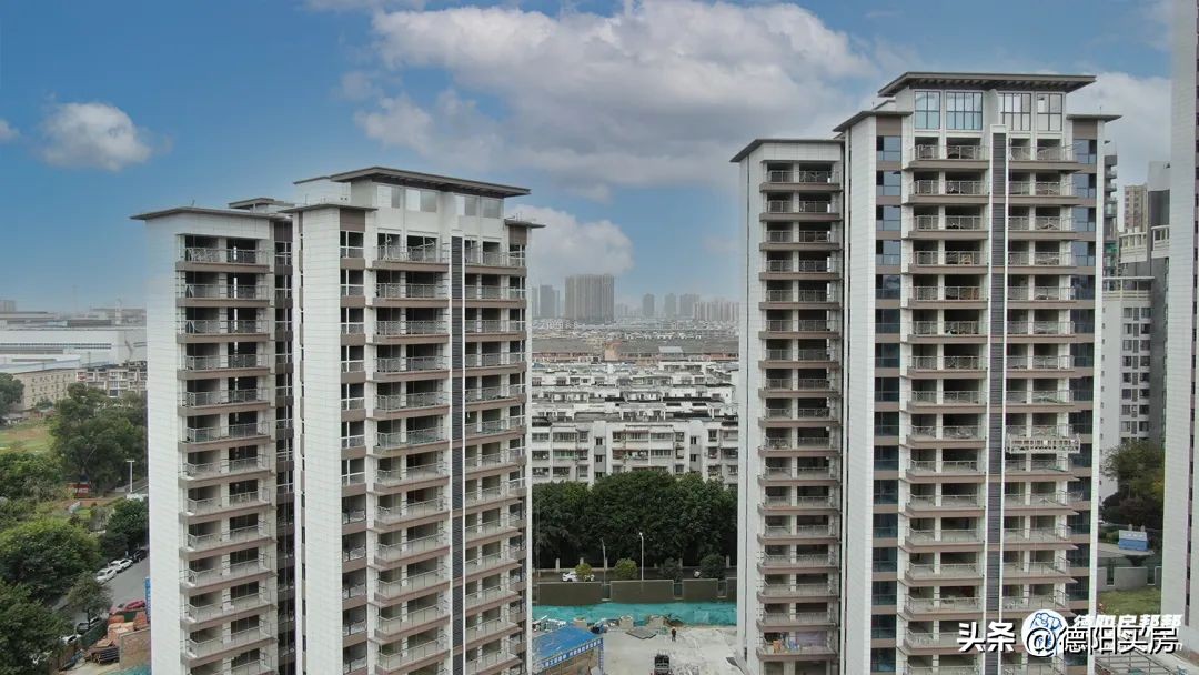 太稀缺了！四汇这批低密度小高层，比哪儿都香