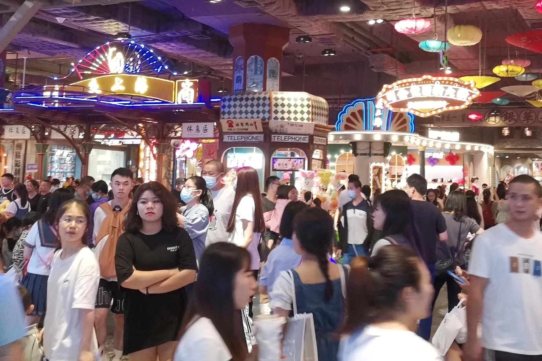 惊人的天河又一城，原来逛街的天花板在这里