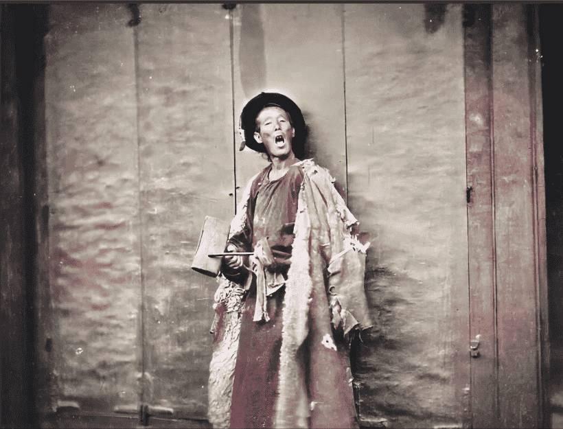 罕见照片，世界上胸最大的女人，女人舌头10.16厘米，你见过吗2