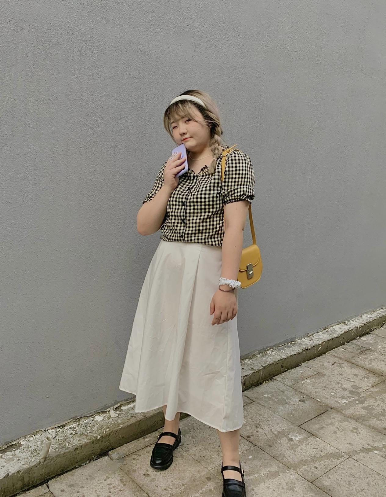 这才是真的胖女孩穿搭，身材圆润依然能穿出精致感，不沉闷很温柔