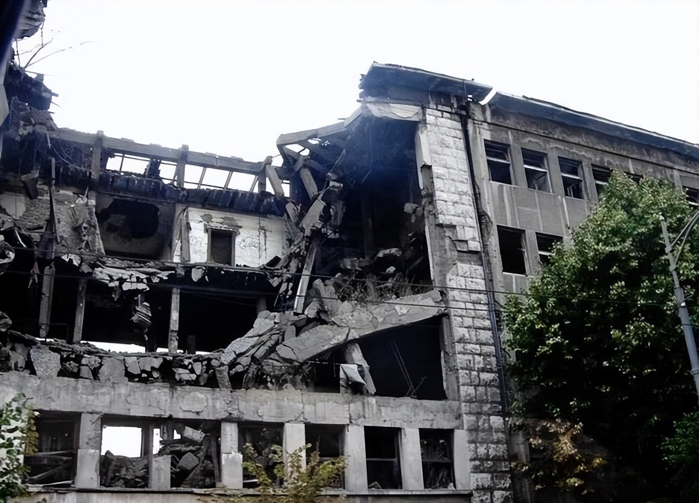 菲律宾军舰为什么会在仁爱礁,菲律宾加固了仁爱礁军舰吗