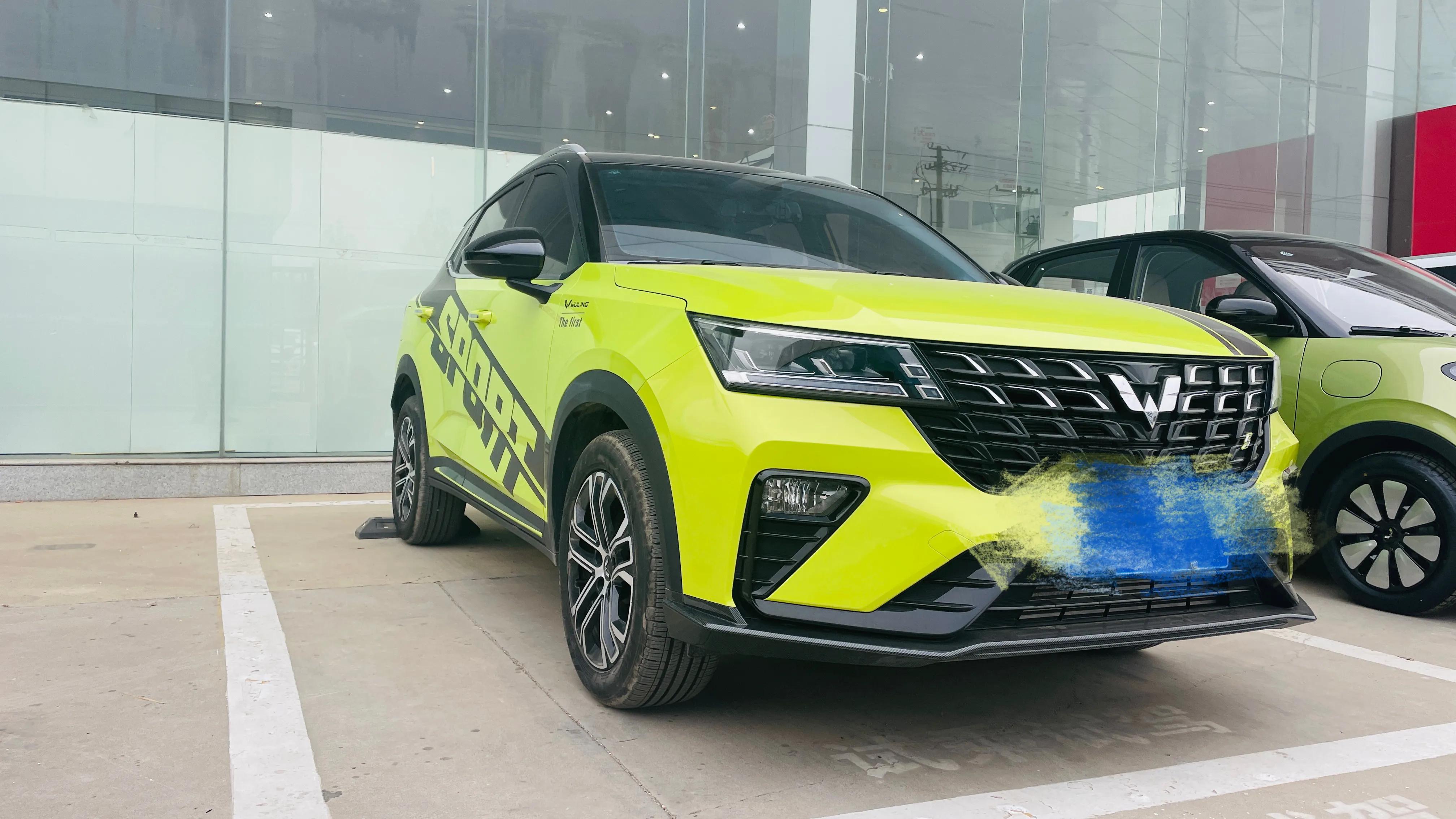 绿色五菱神车,绿色小五菱