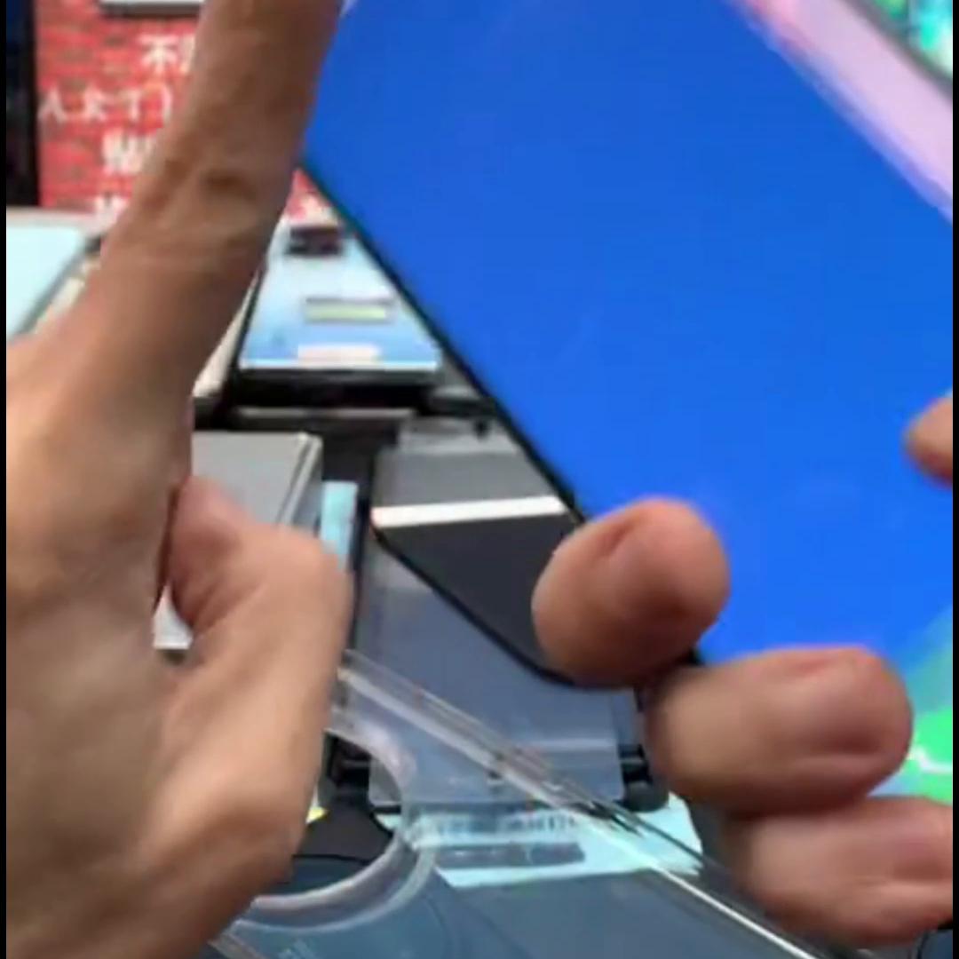 苹果手机摄像头膜有没有必要贴,曲屏手机贴钢化膜好还是水凝膜好