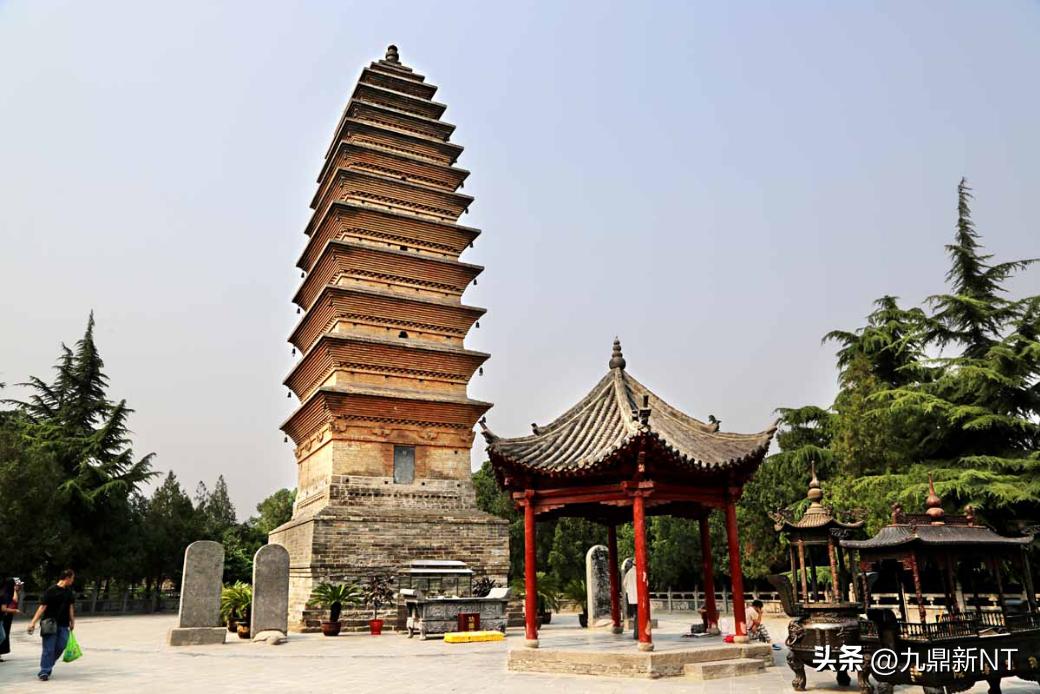 中国的佛塔一般是多少层,中国的佛塔均为高僧的骨塔吗