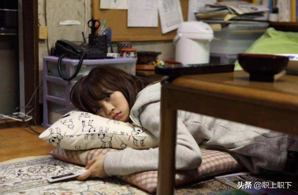 招工后无编人员如何解决编制,同一单位编外人员入编难不难