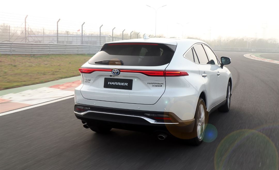 试驾丰田suv荣放,试驾丰田suv最新款