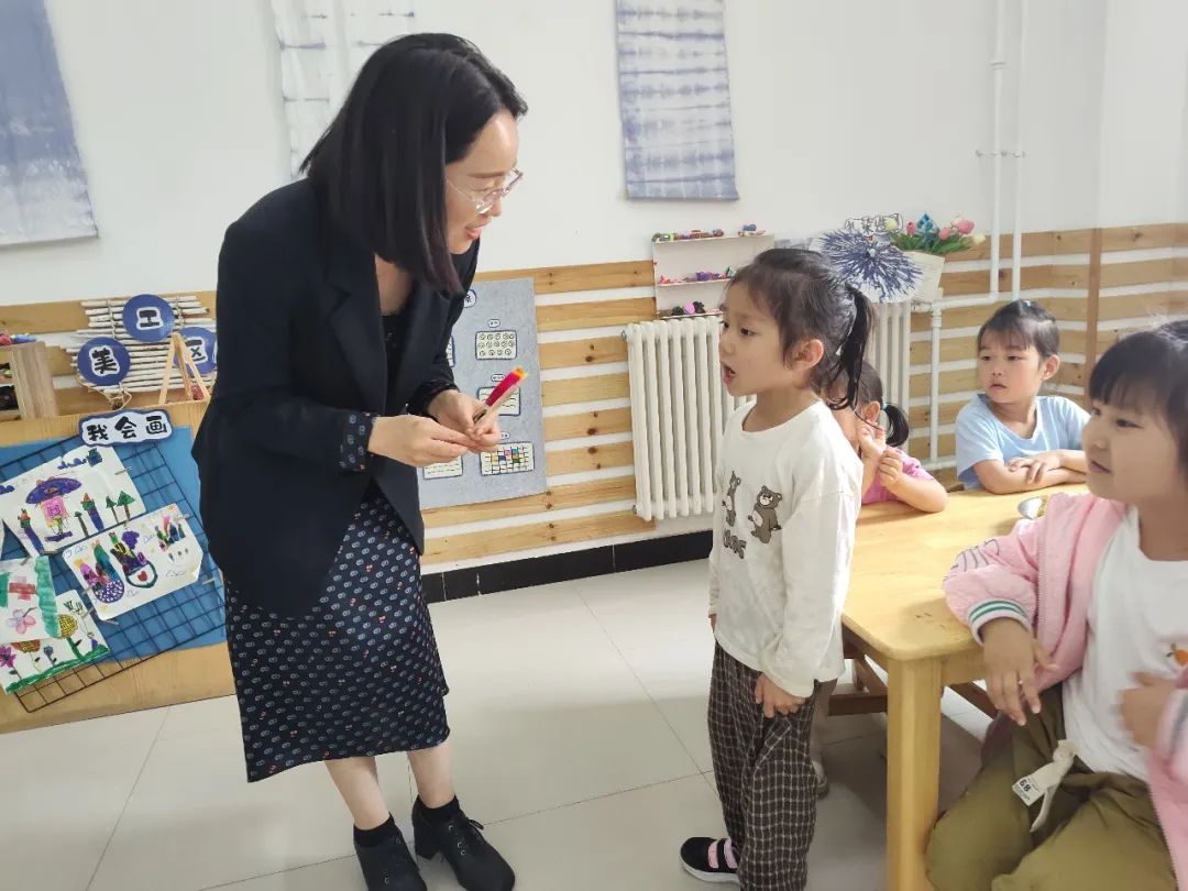 倾听儿童相伴成长六一节视频,六一儿童游玩活动