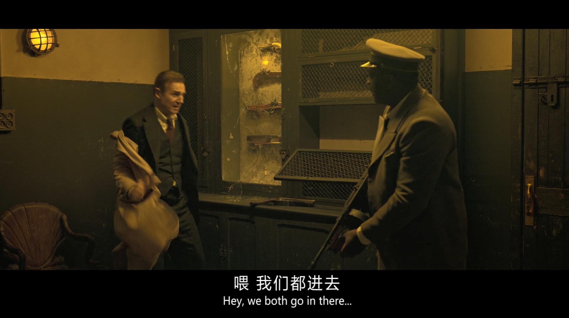 第72分钟，马洛溜进科巴塔俱乐部，顺手穿上了一件风衣