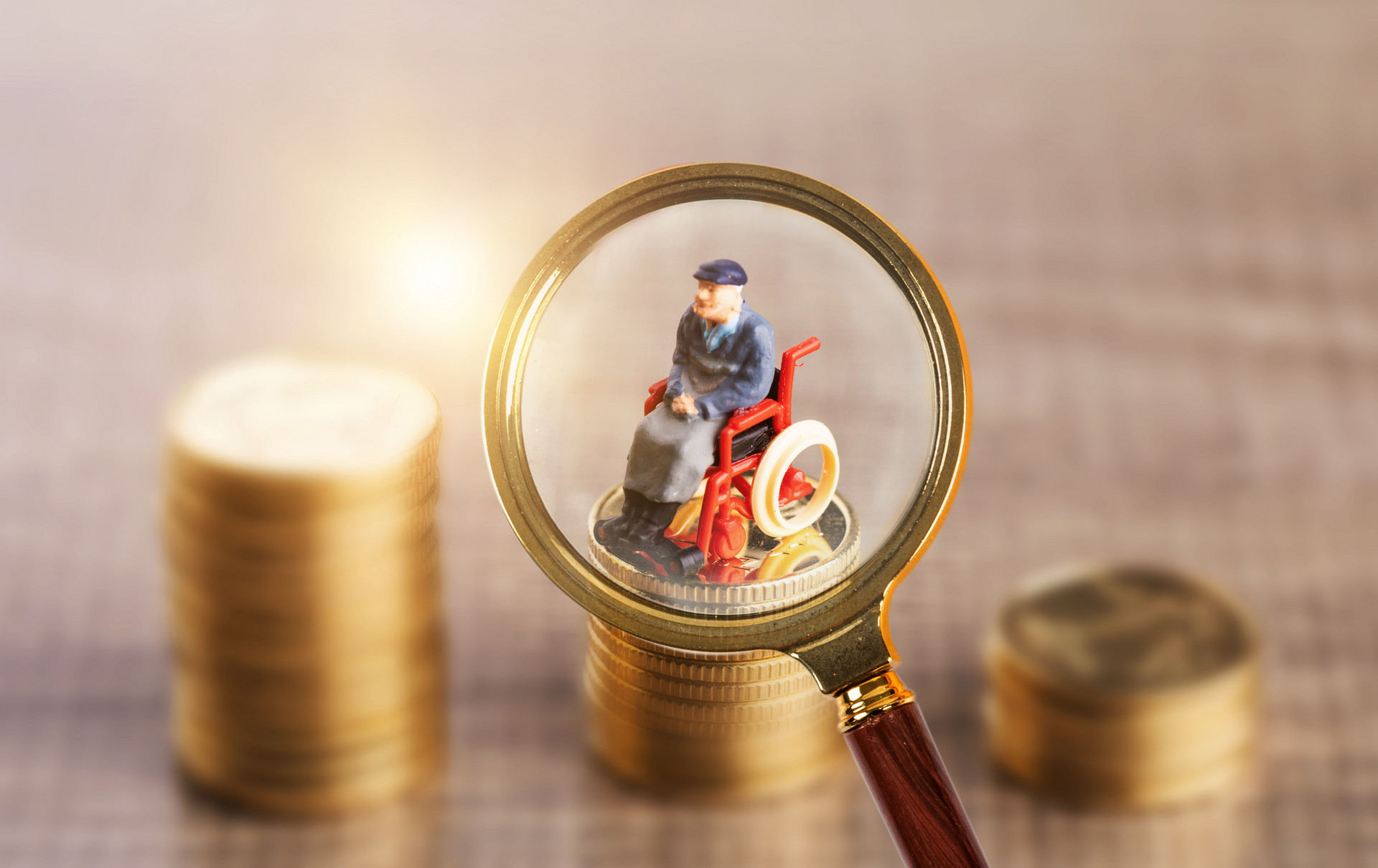 老乡鸡为什么第二个月才给交社保,老乡鸡员工社保可以自愿不交吗