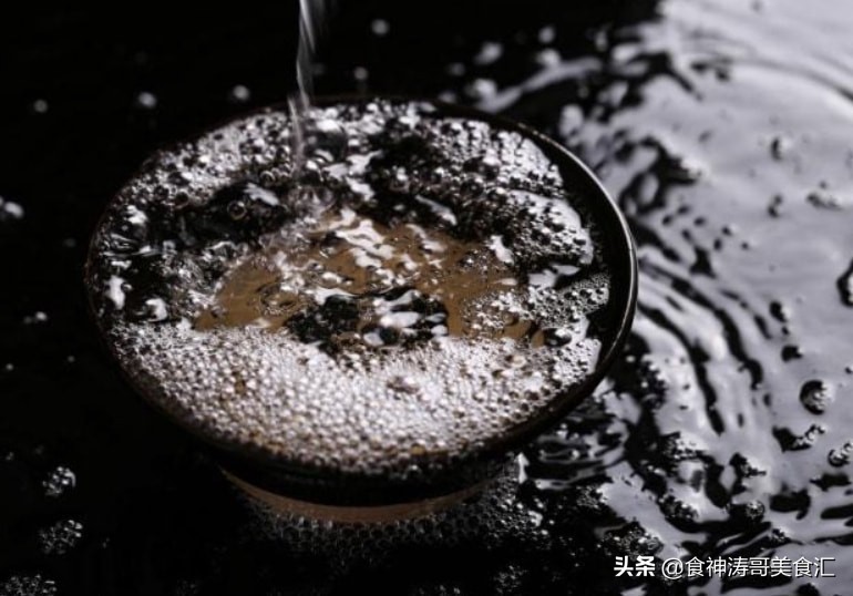 全国白酒最能喝的省排名前十,十大公认最好喝的白酒排名第一