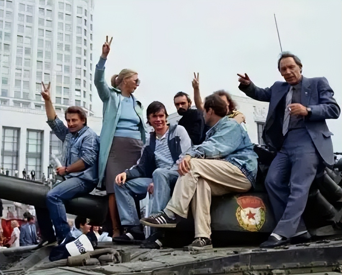 戈尔巴乔夫怎么当上苏联总统的,戈尔巴乔夫如何当上总统的