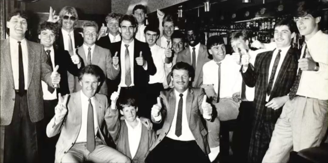 英国职业足坛一家百年俱乐部的戏谑故事，被一条狗拯救的托奎联