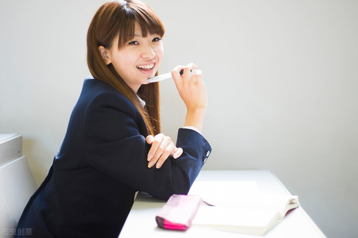 中美高考的差别英文介绍,美国高考英语考试