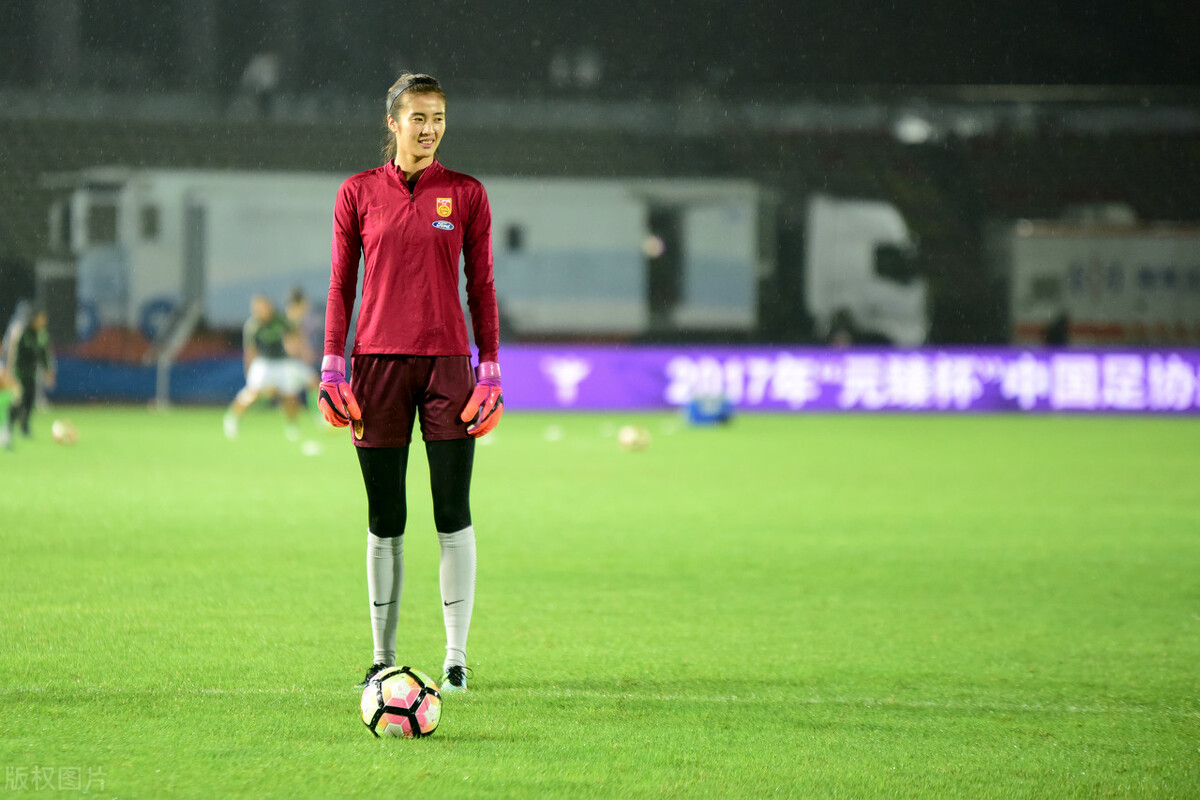 最美门将赵丽娜小蛮腰,守门员赵丽娜个人资料