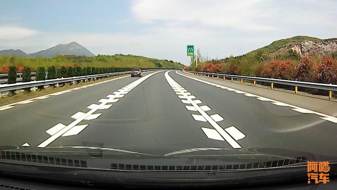 老师傅开车教你节油,油价涨了教你省钱