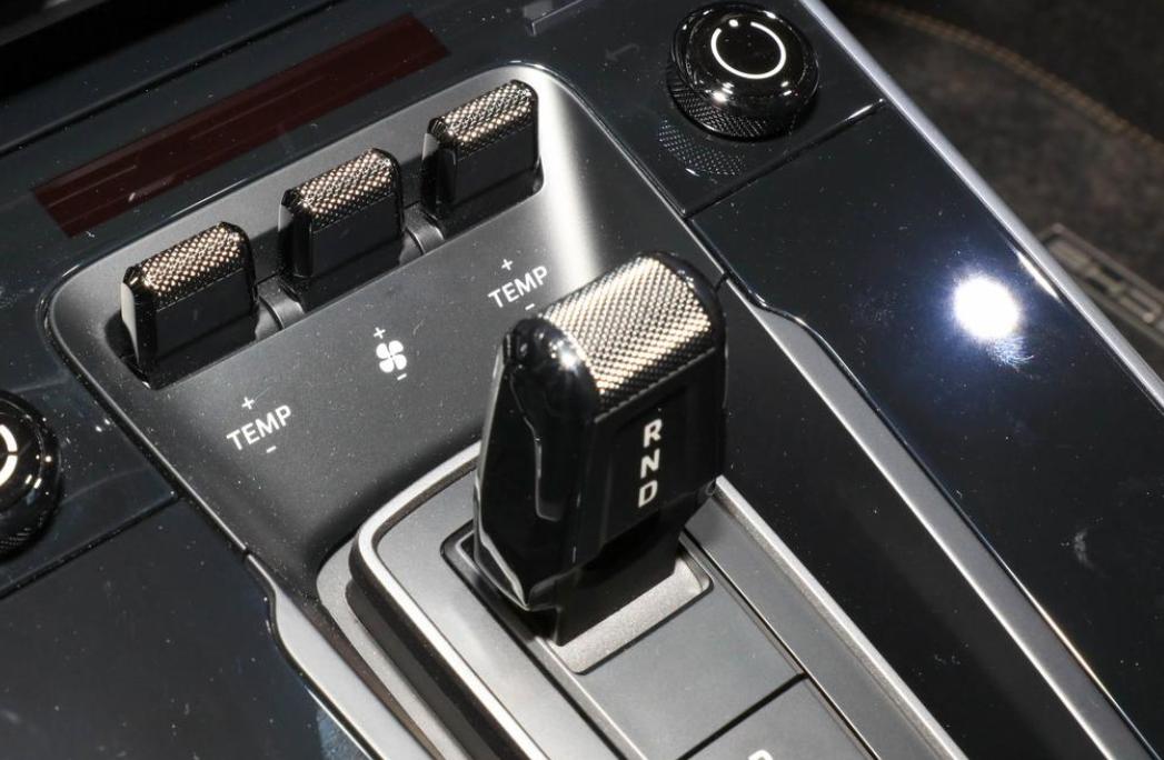 保时捷911turbos保时捷918,保时捷918spydervs保时捷911t