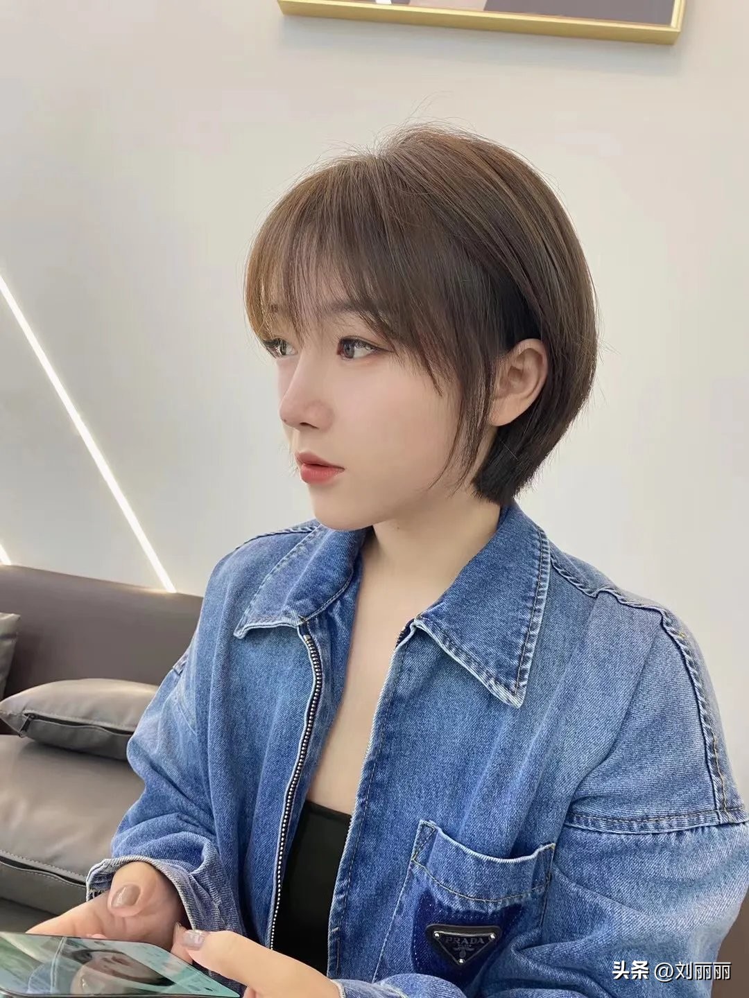 一边长一边短发型女2021流行发型,女生短碎发发型图片2020年流行